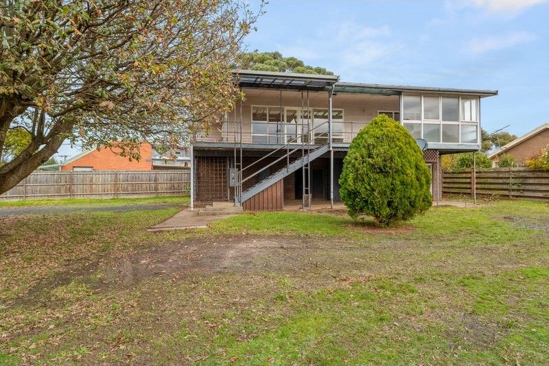 22-24 Highland Ave, Cowes, VIC 3922