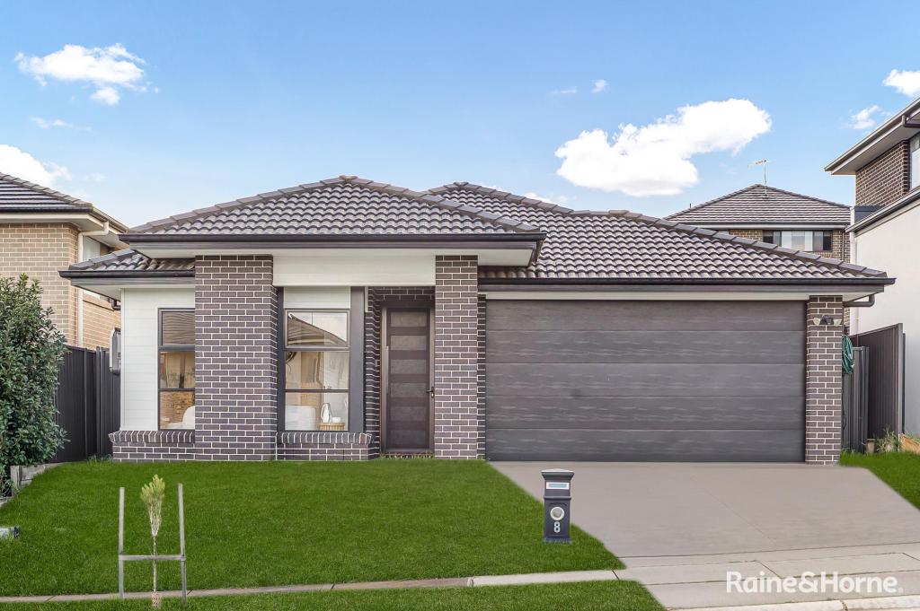 8 WHIPPER ST, BOX HILL, NSW 2765
