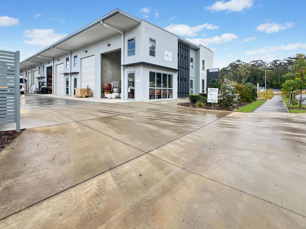 18 Lenco Cres, Landsborough, QLD 4550