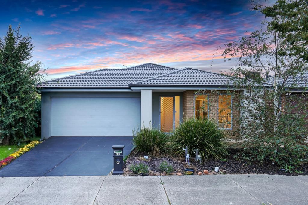48 Debonair Pde, Craigieburn, VIC 3064