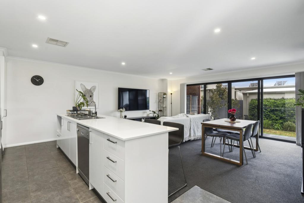 26 Taggart Tce, Coombs, ACT 2611