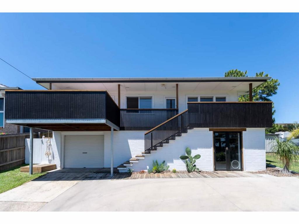 72 Strand St, Forster, NSW 2428