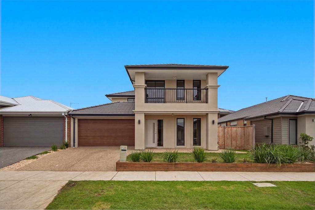 14 Champion St, Clyde North, VIC 3978