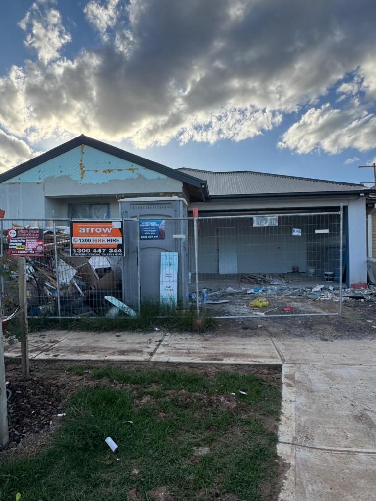 18 DAWBIN RD, TARNEIT, VIC 3029