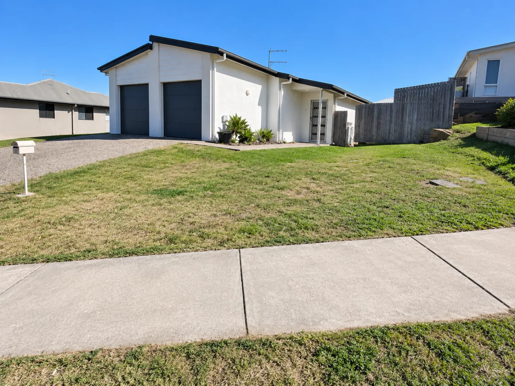 1/81 BRENTWOOD DR, BUNDAMBA, QLD 4304
