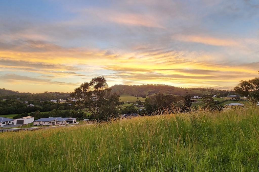 19 Swagmans Rdge, Chatsworth, QLD 4570