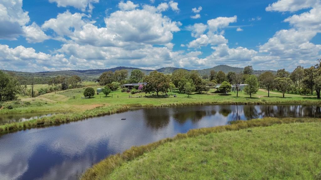 1325 Connolly Dam Rd, Silverwood, QLD 4370
