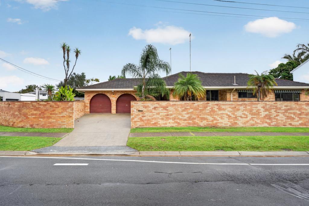 9 Pacific Bvd, Broadbeach Waters, QLD 4218