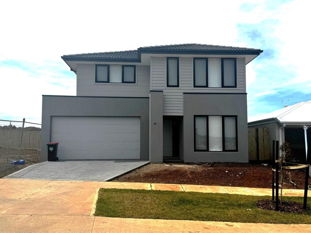 10 Calderas Rd, Deanside, VIC 3336