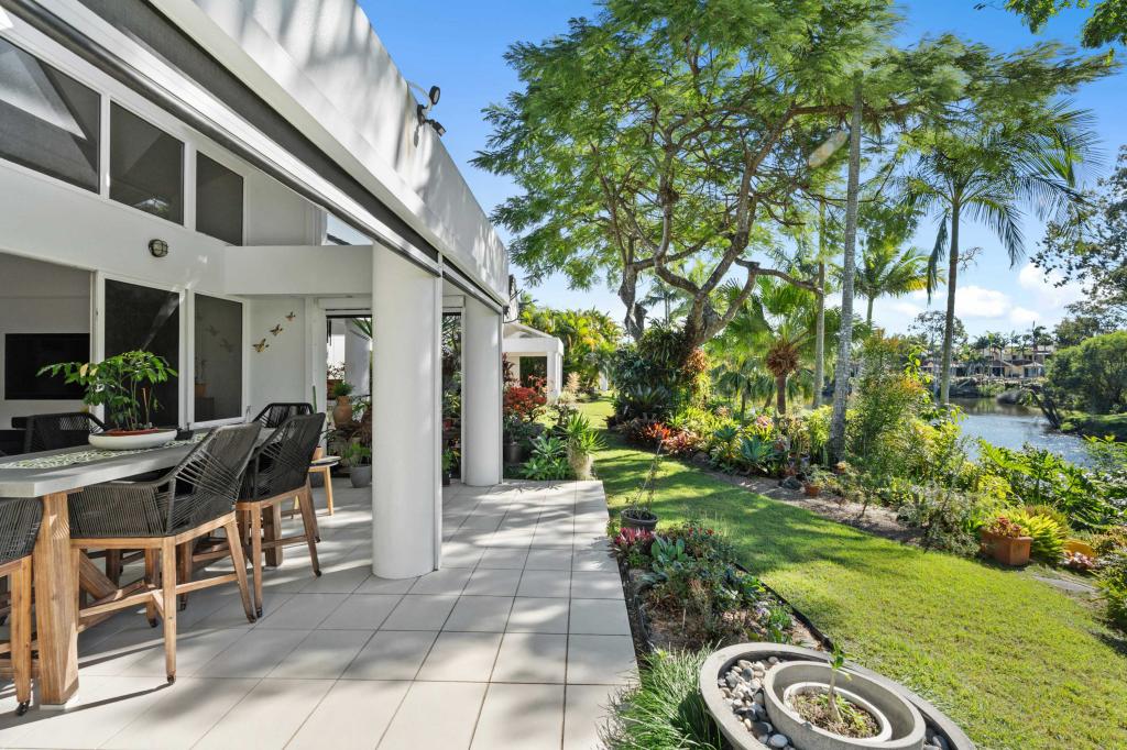 7 LIMEROCK/125 SANTA CRUZ BVD, CLEAR ISLAND WATERS, QLD 4226