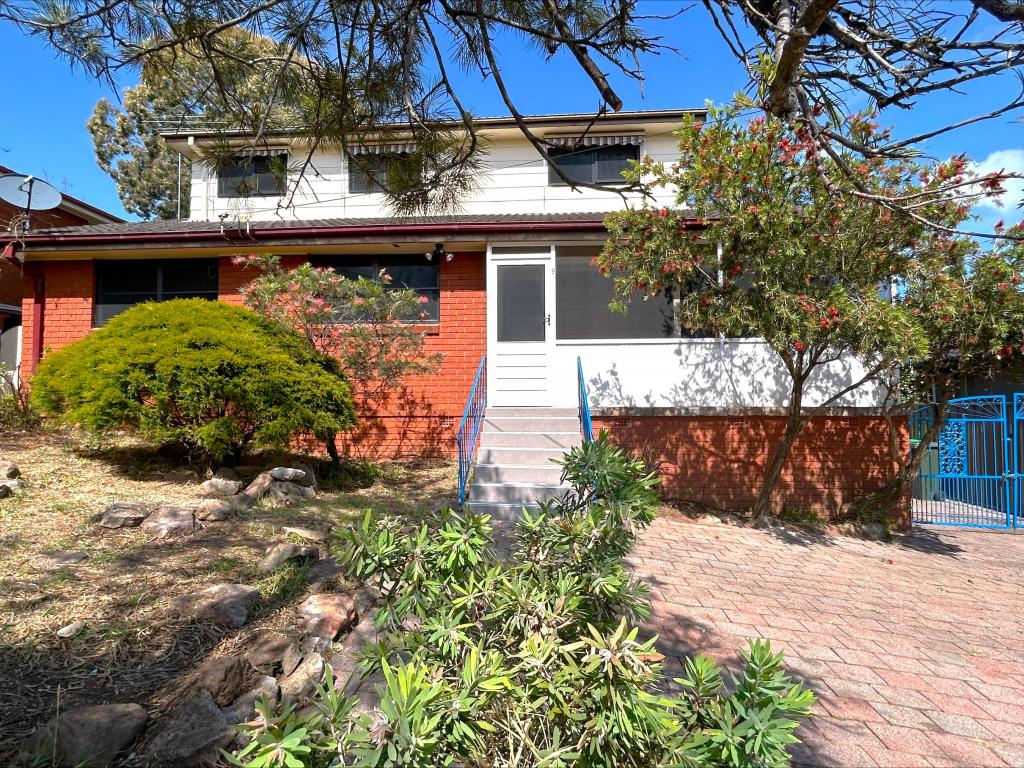 9 Mitchell St, Campbelltown, NSW 2560