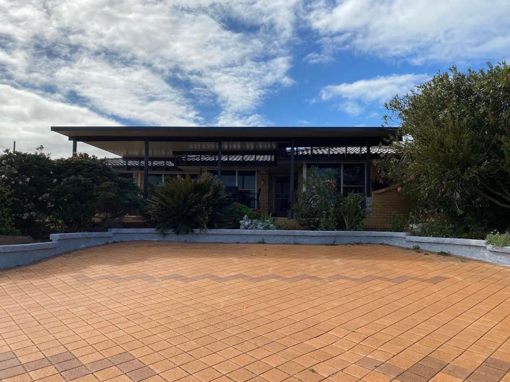 59 Sydney St, Mount Tarcoola, WA 6530