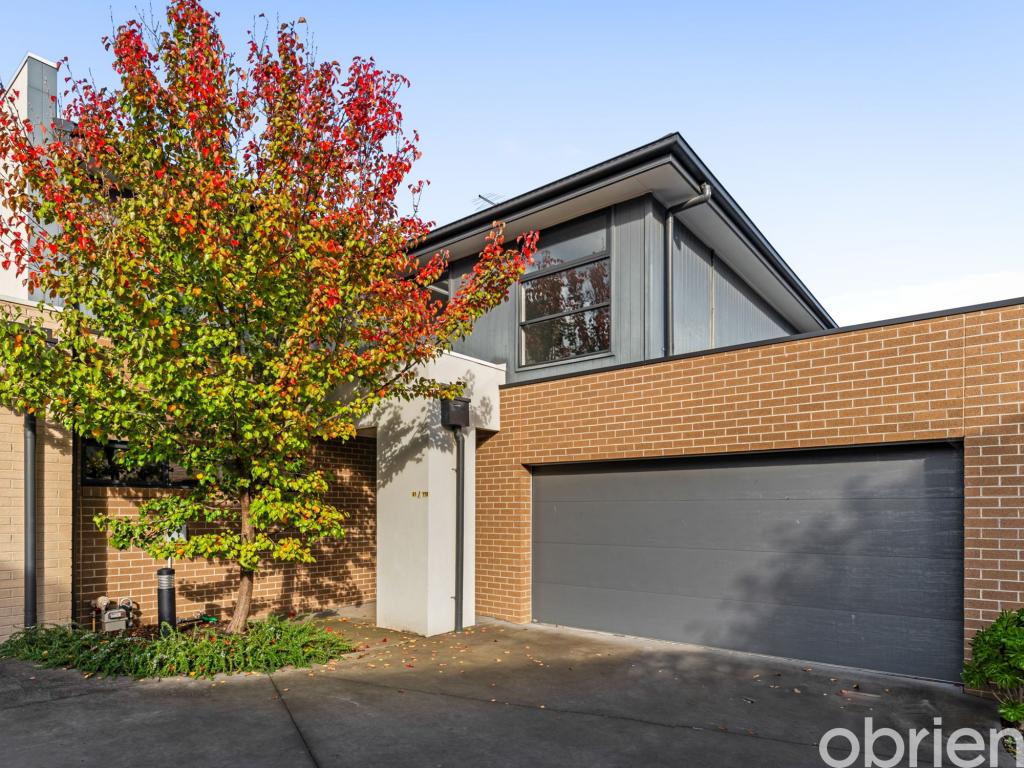 1/17b Hazeldene Ct, Berwick, VIC 3806
