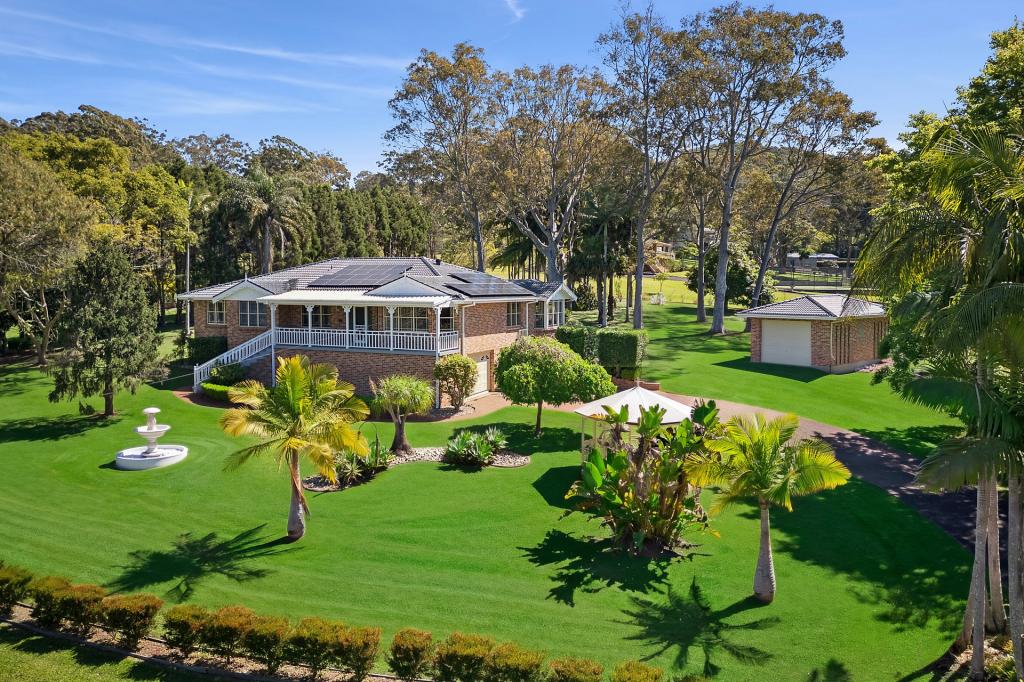 4 Bangalow Cl, Tumbi Umbi, NSW 2261