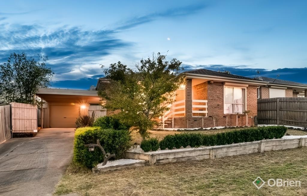 18 Cheryl Ct, Hampton Park, VIC 3976
