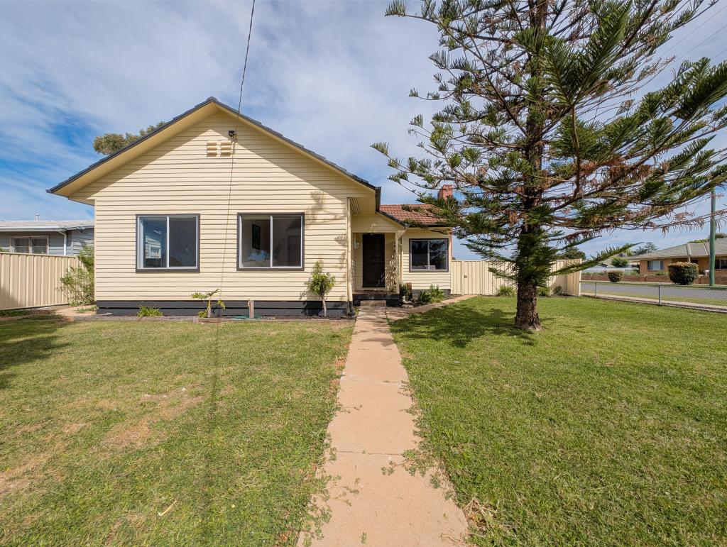 82 MARNE ST, KERANG, VIC 3579