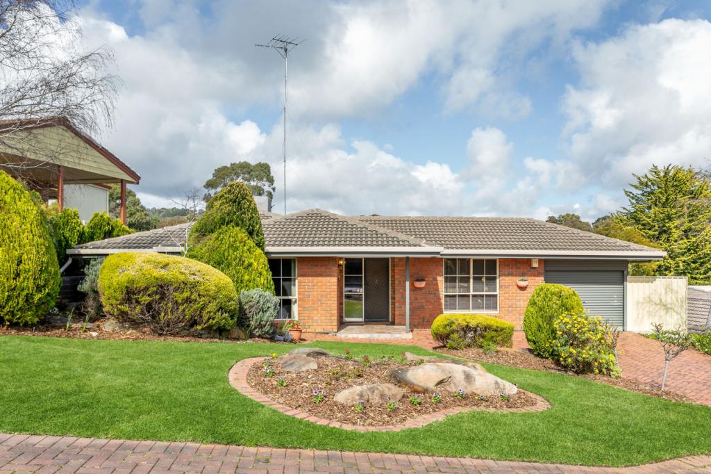 26 Woodlea Dr, Aberfoyle Park, SA 5159