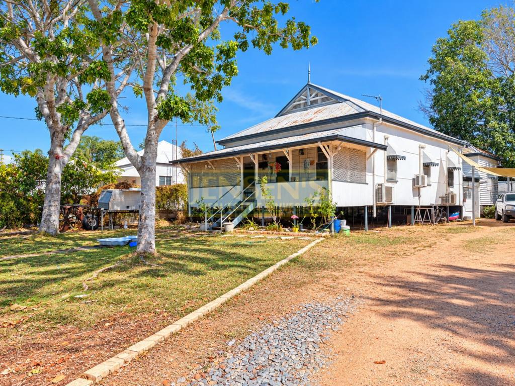 26 Rutherford St, Charters Towers City, QLD 4820