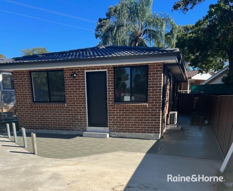 11a Scribbly Pl, Macquarie Fields, NSW 2564