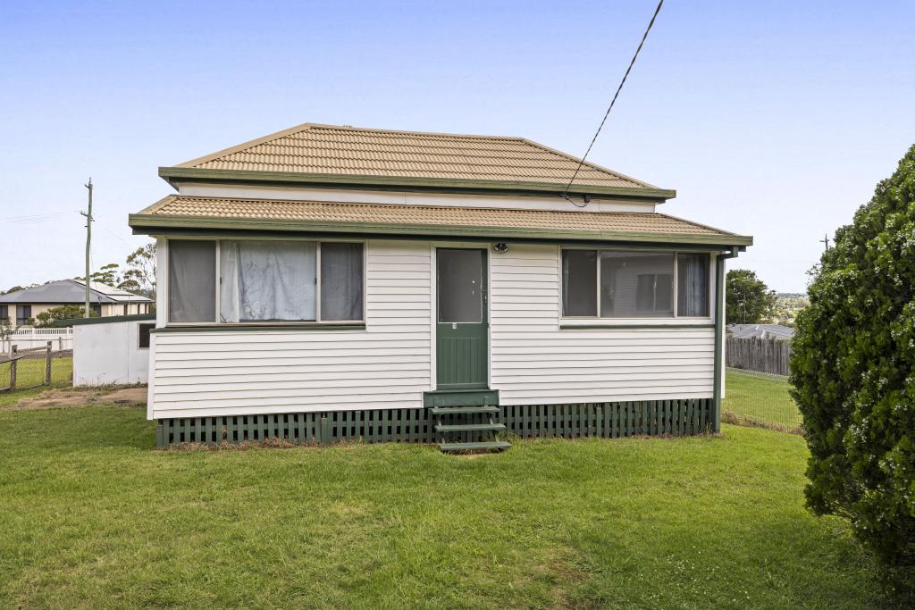 30 Messines St, Harlaxton, QLD 4350