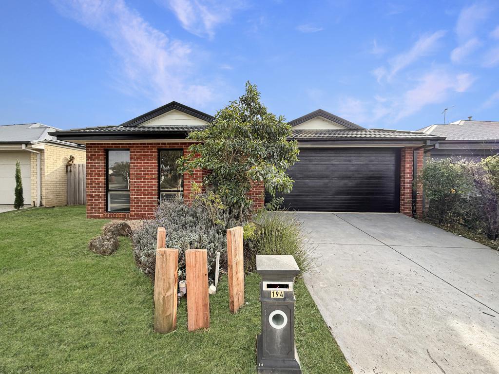 194 Warralily Bvd, Armstrong Creek, VIC 3217