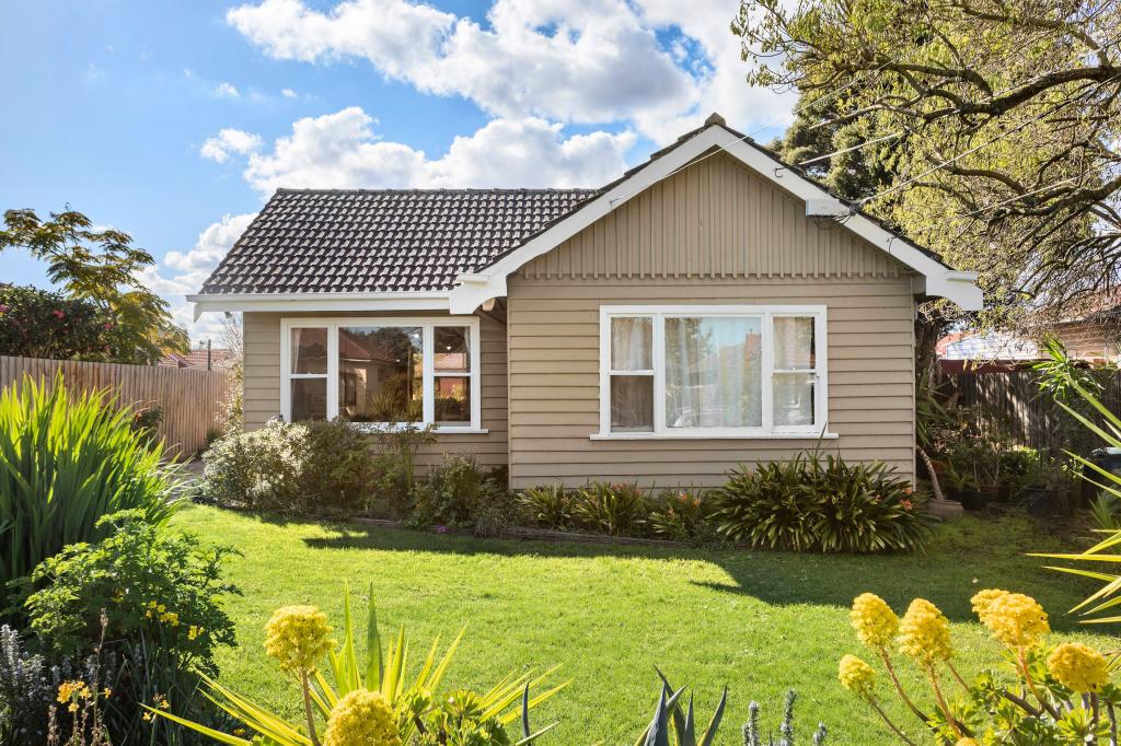 13 Moorookyle Ave, Hughesdale, VIC 3166