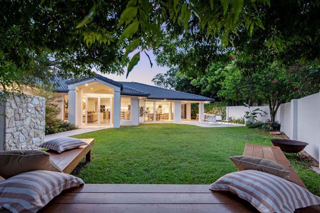 25 Karabella Ct, Mermaid Waters, QLD 4218