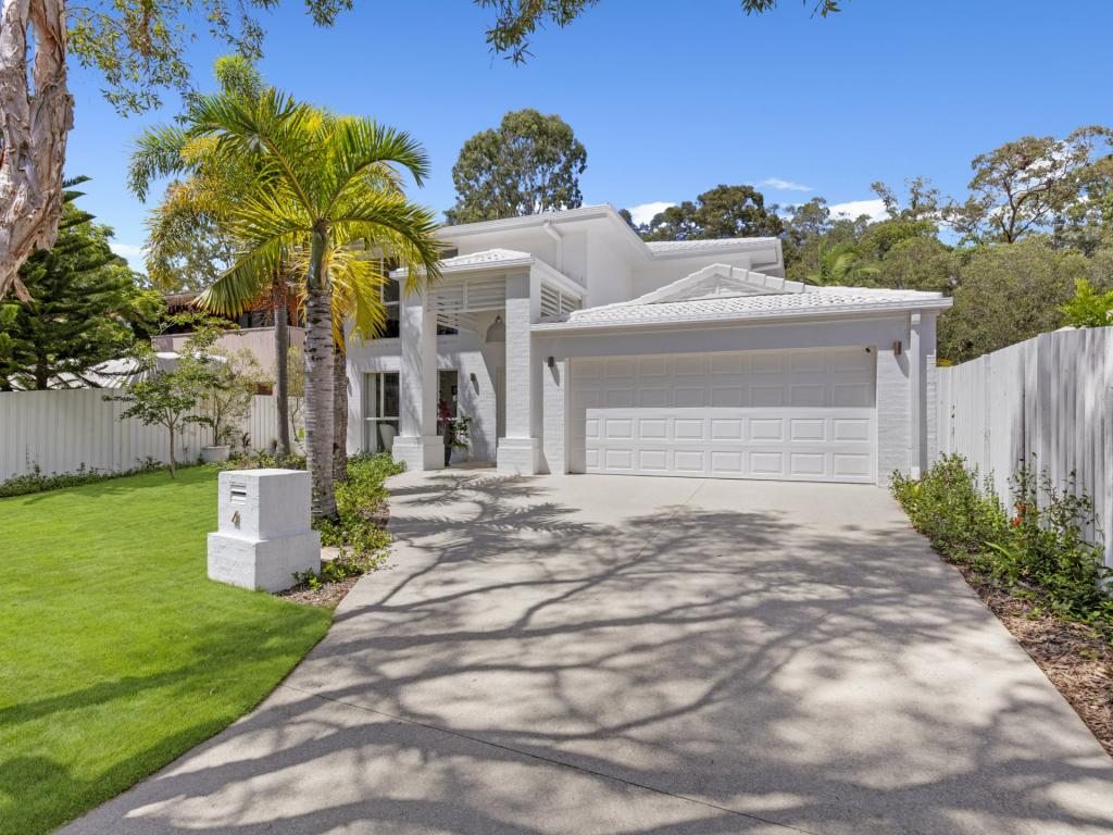 4 Baker-Finch Pl, Twin Waters, QLD 4564