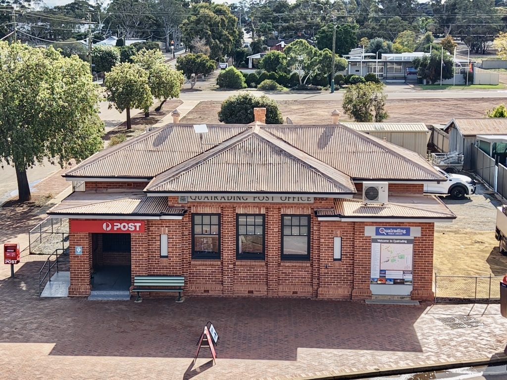1 Jennaberring Rd, Quairading, WA 6383