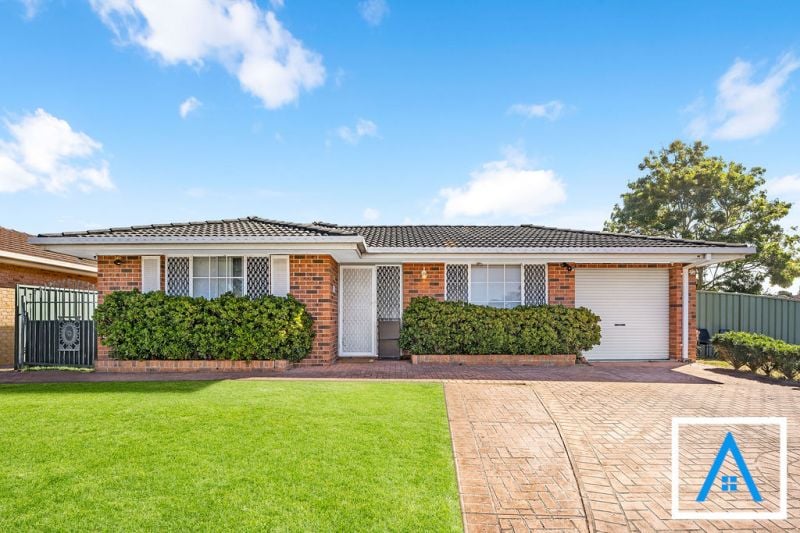 6b Evelyn St, Macquarie Fields, NSW 2564