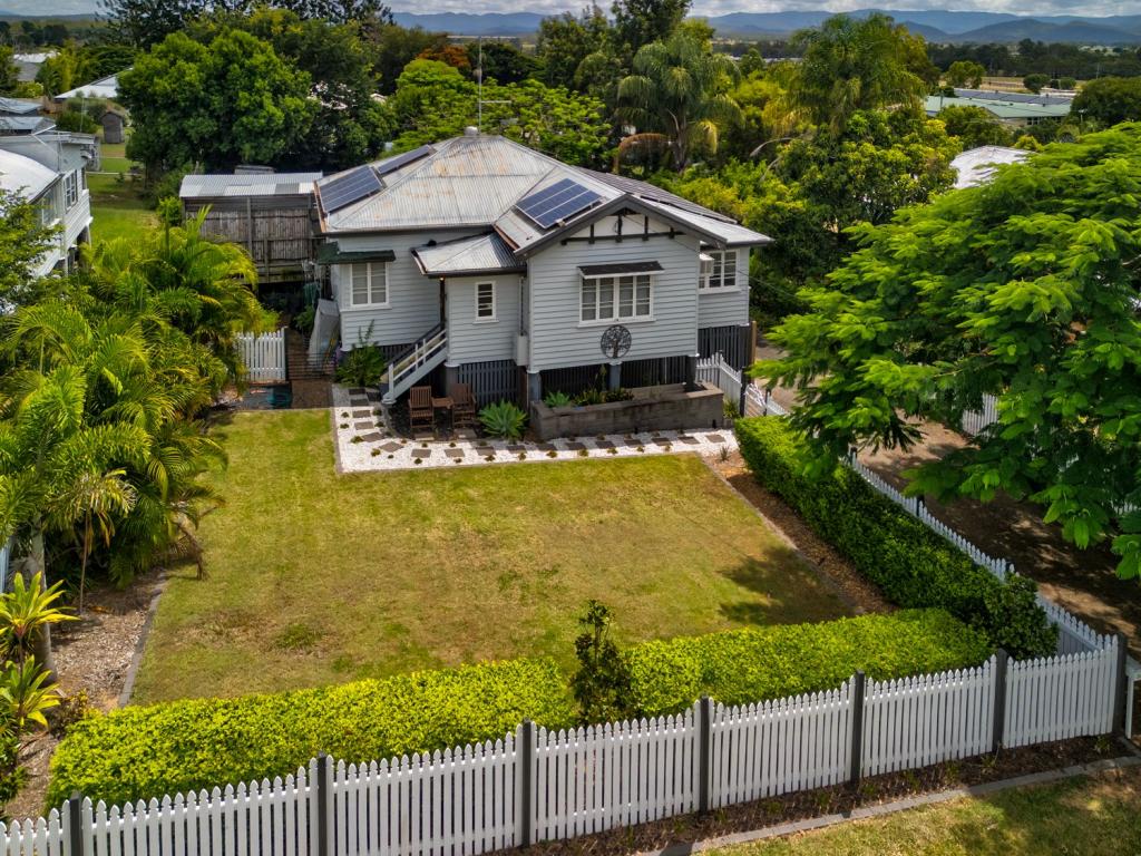 39 Prospect St, Lowood, QLD 4311