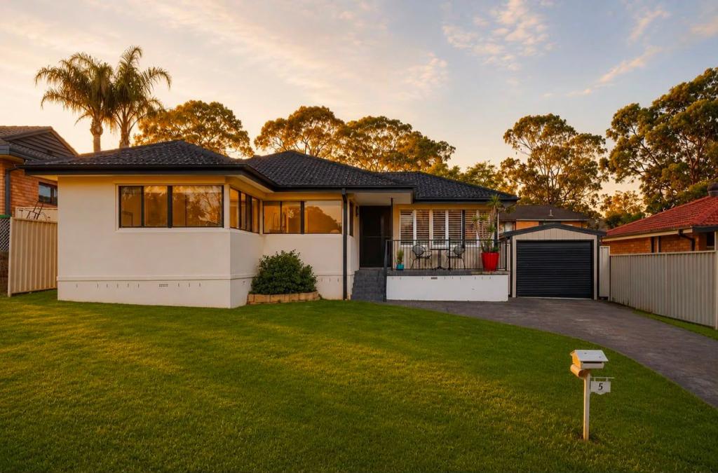 5 Akuna Ave, Bradbury, NSW 2560