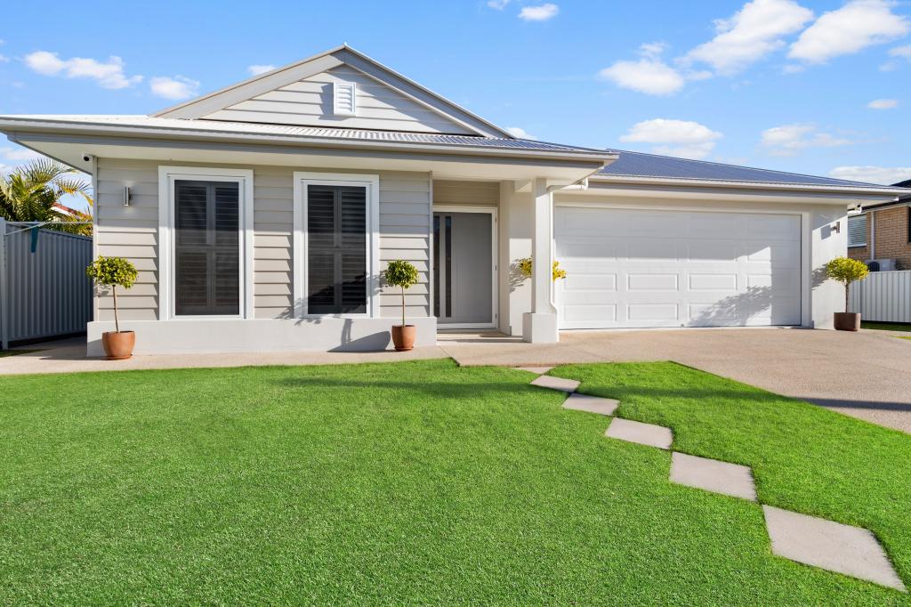 65 SHIELDS ST, REDCLIFFE, QLD 4020