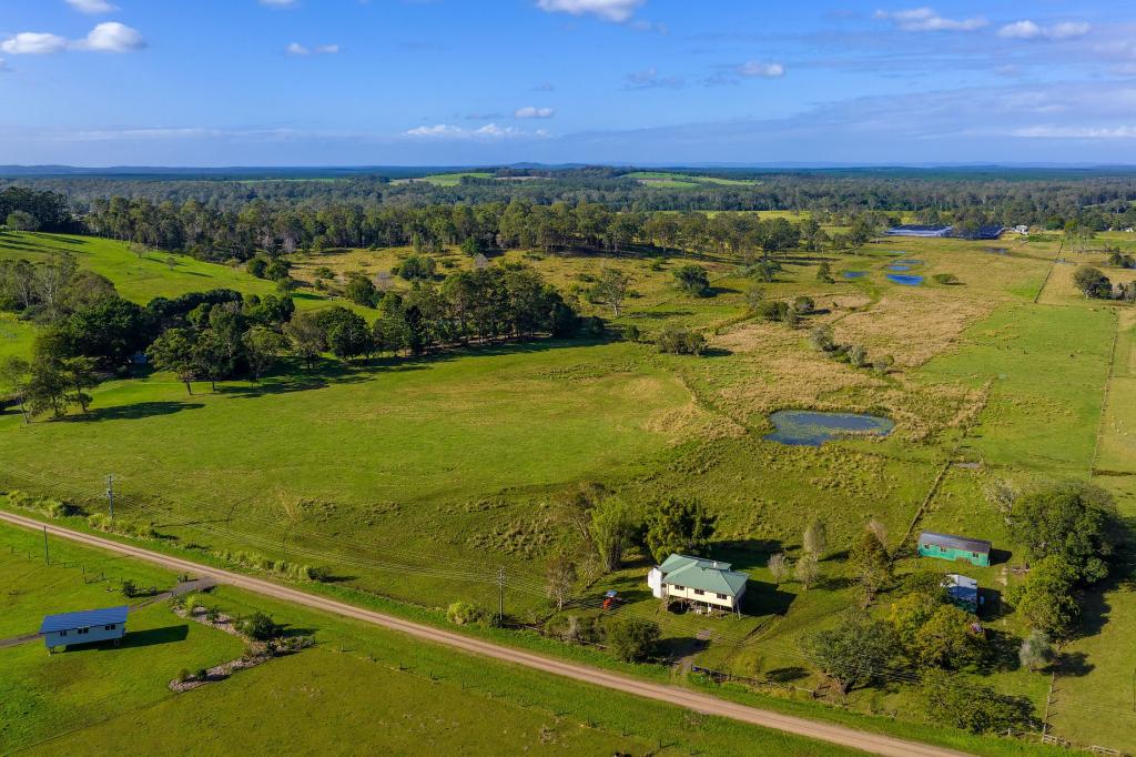 40 Calumet Rd, Goomboorian, QLD 4570