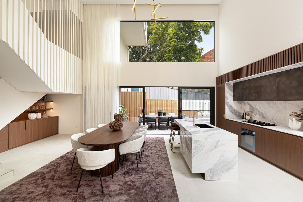 28 GOODCHAP RD, CHATSWOOD, NSW 2067