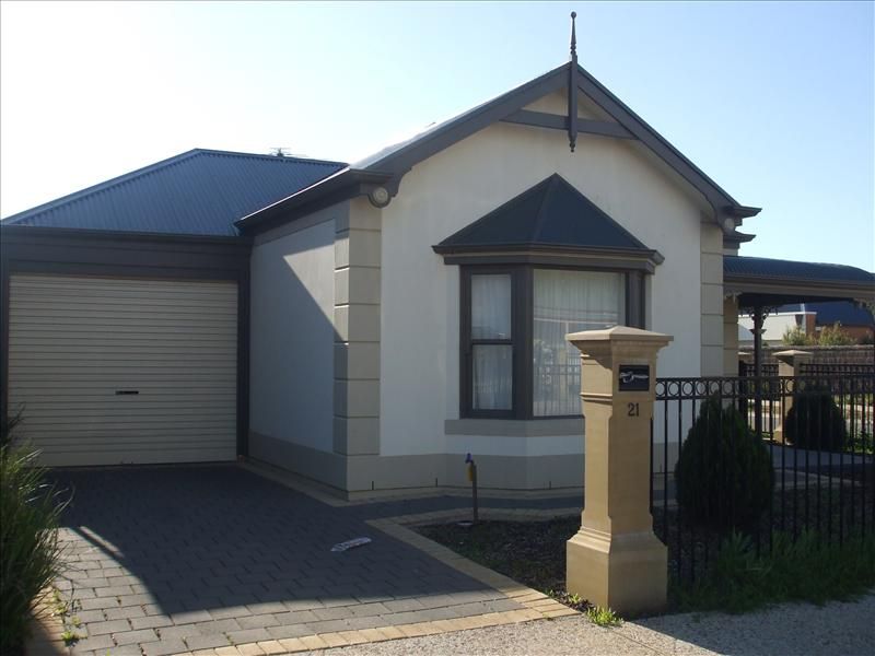 21 Shoalhaven Cct, Mawson Lakes, SA 5095