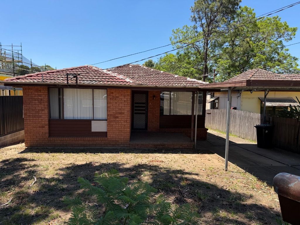 43 Kenyons Rd, Merrylands West, NSW 2160
