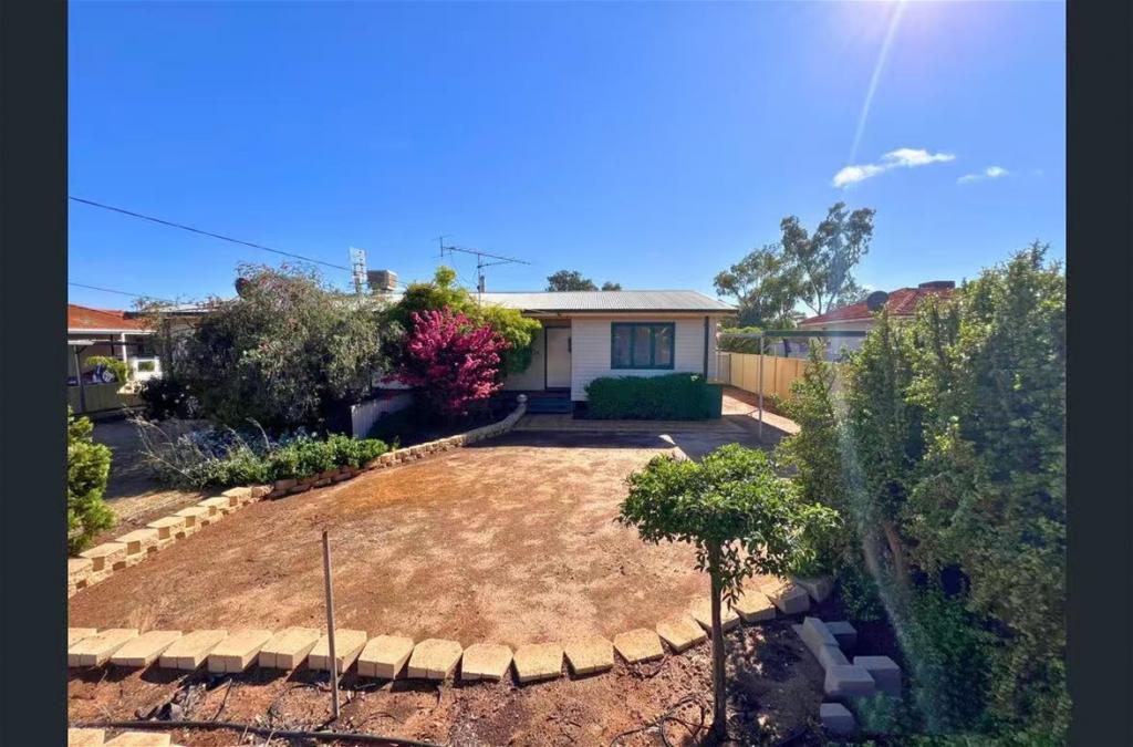 111B ALTAIR ST, SOUTHERN CROSS, WA 6426