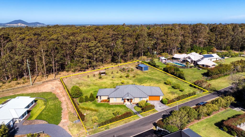 2 Gladioli Vsta, Bomaderry, NSW 2541