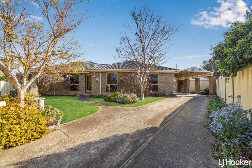 8 Wootton Ct, Melton South, VIC 3338