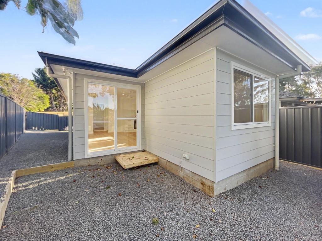 8A KURRAWA CRES, KOONAWARRA, NSW 2530