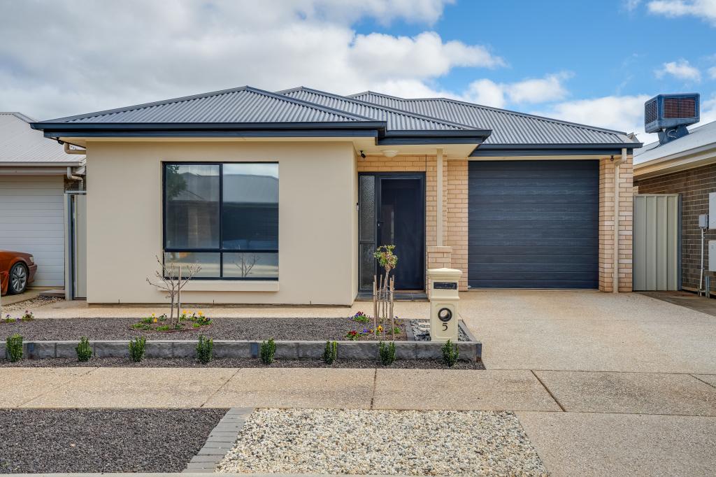 5 Drupe St, Munno Para West, SA 5115