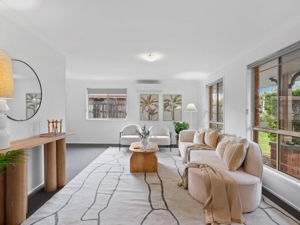 74 Barron Rd, Birkdale, QLD 4159