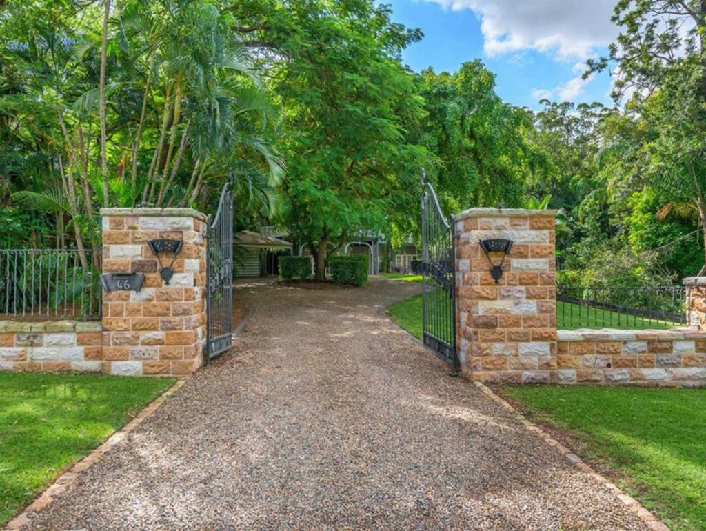 48 Instow St, Yeronga, QLD 4104