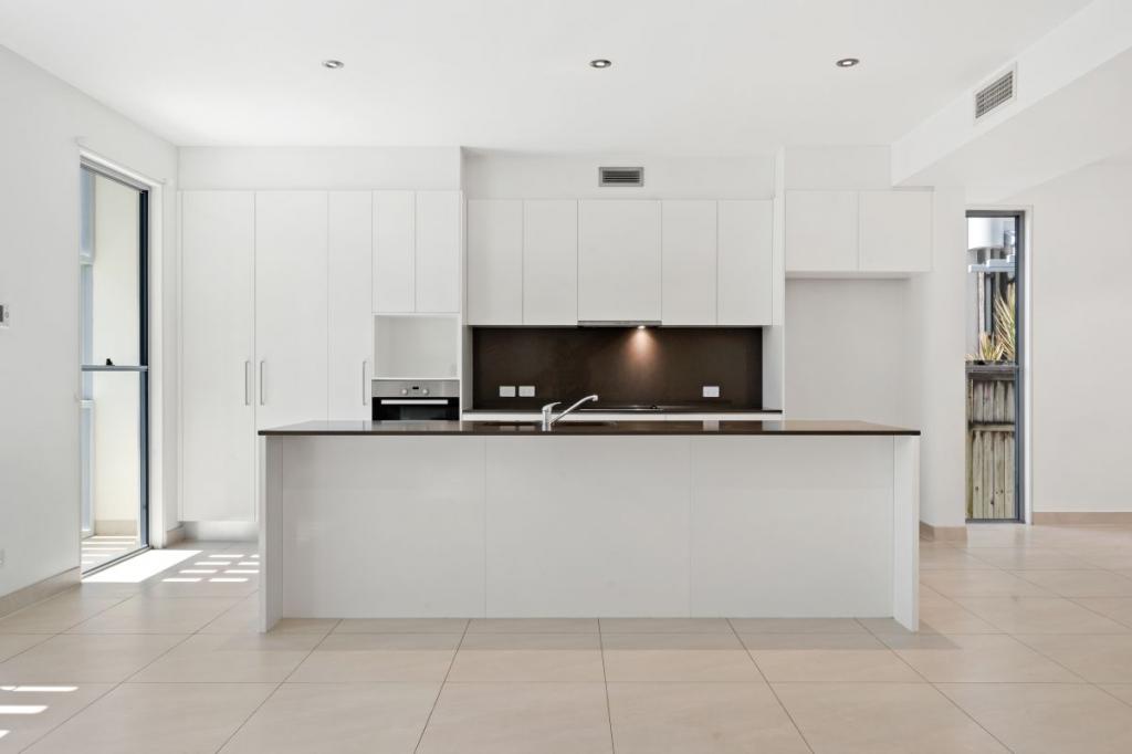 1 Mal Burke St, Southport, QLD 4215