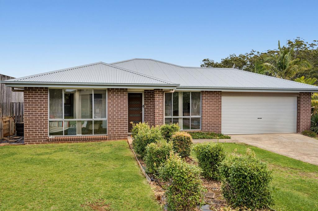 4 ROUND OAK CL, PORT MACQUARIE, NSW 2444