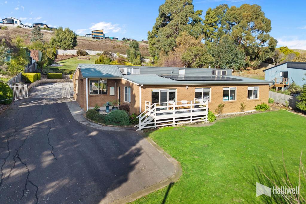 31 River Rd, Ambleside, TAS 7310