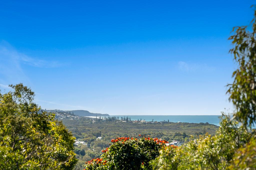 8 Hilltop Cres, Coolum Beach, QLD 4573