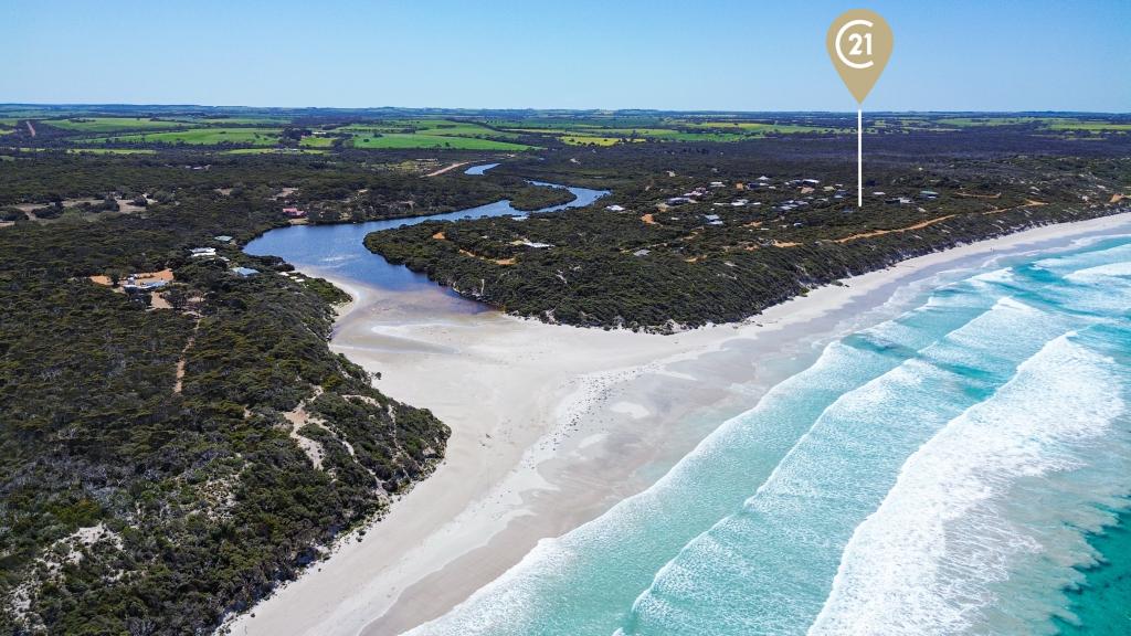 15 Crabb Rd, Vivonne Bay, SA 5223
