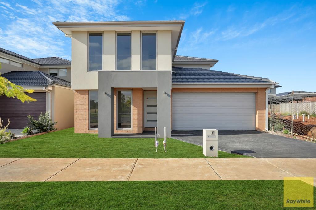 7 Kangaroo Cres, Aintree, VIC 3336